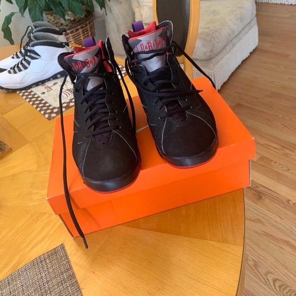 Air Jordan 7s - Picture 2 of 3